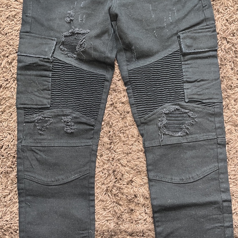 PREME - Picture 3 of 6
